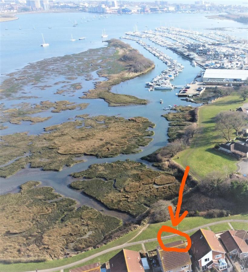 Villa Waterfront - Holes Bay, Poole, Dorset Esterno foto