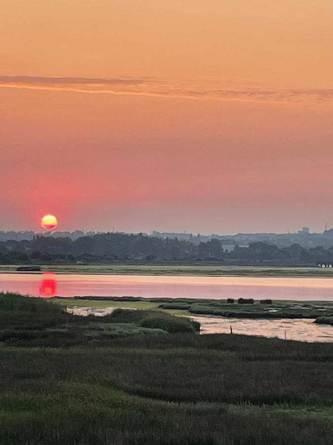 Villa Waterfront - Holes Bay, Poole, Dorset Esterno foto